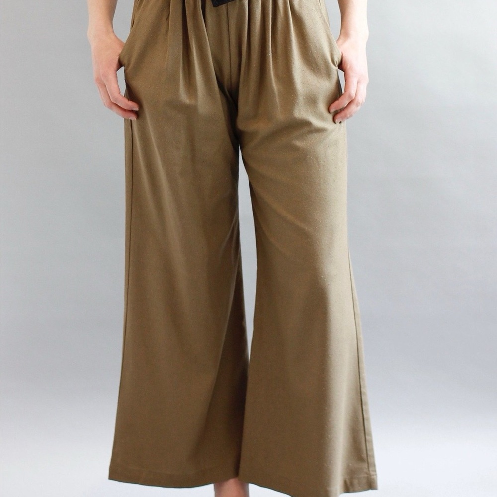OZMA Crop Wide Leg (Regen Silk Noil) Size Medium in Khaki